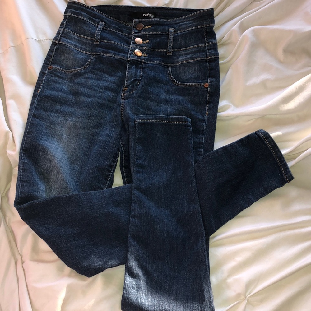 High Wasted Jeans